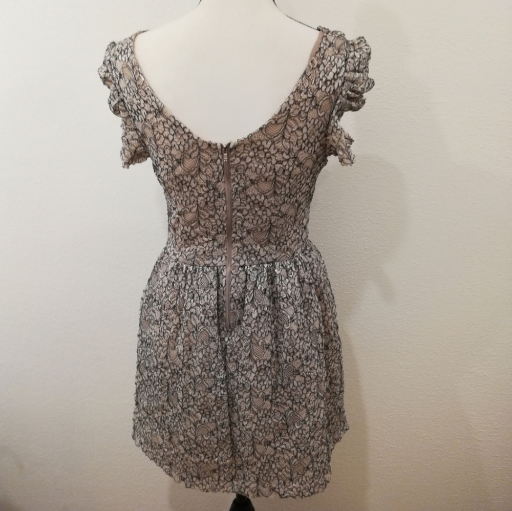 One Clothing Textured Lace Mini Dress - Picture 6 of 9